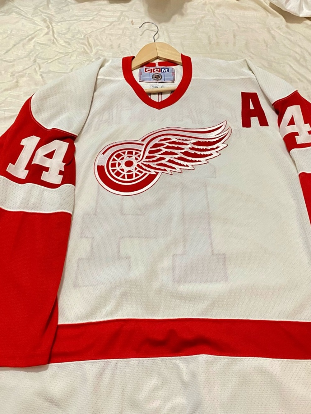 Brendan Shanahan Detroit Red Wings Vintage CCM Authentic NHL License jersey